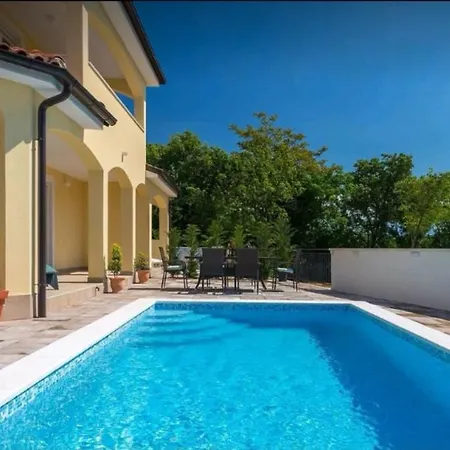 Villa Florami